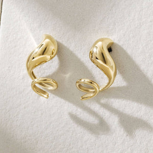 Open image in slideshow, Swirling earrings
