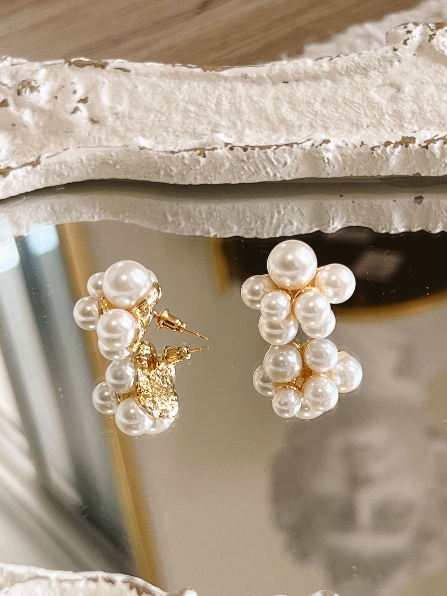 Gardenia Pearls Earrings