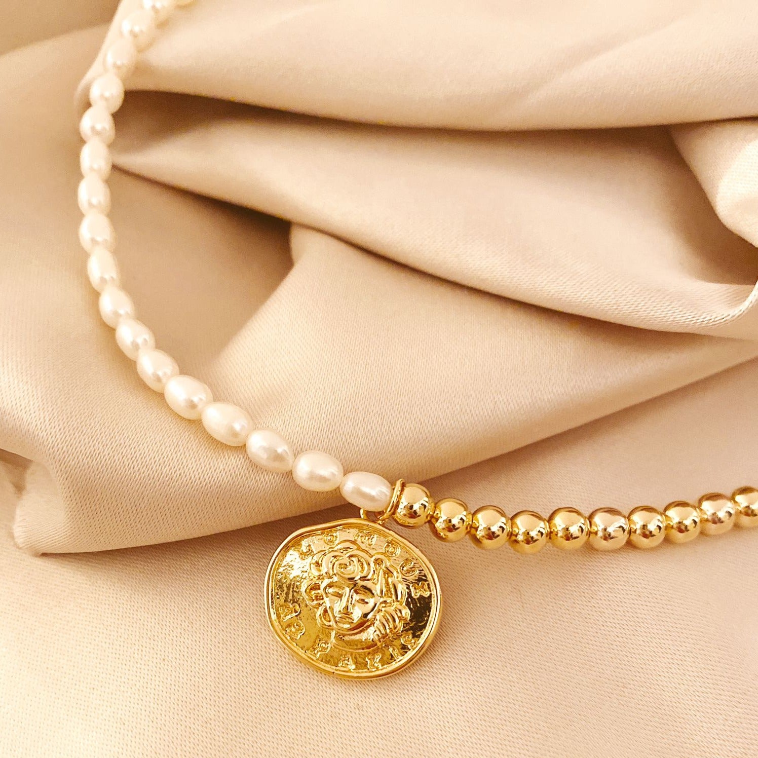 Pearl Necklace with Antique Medallion