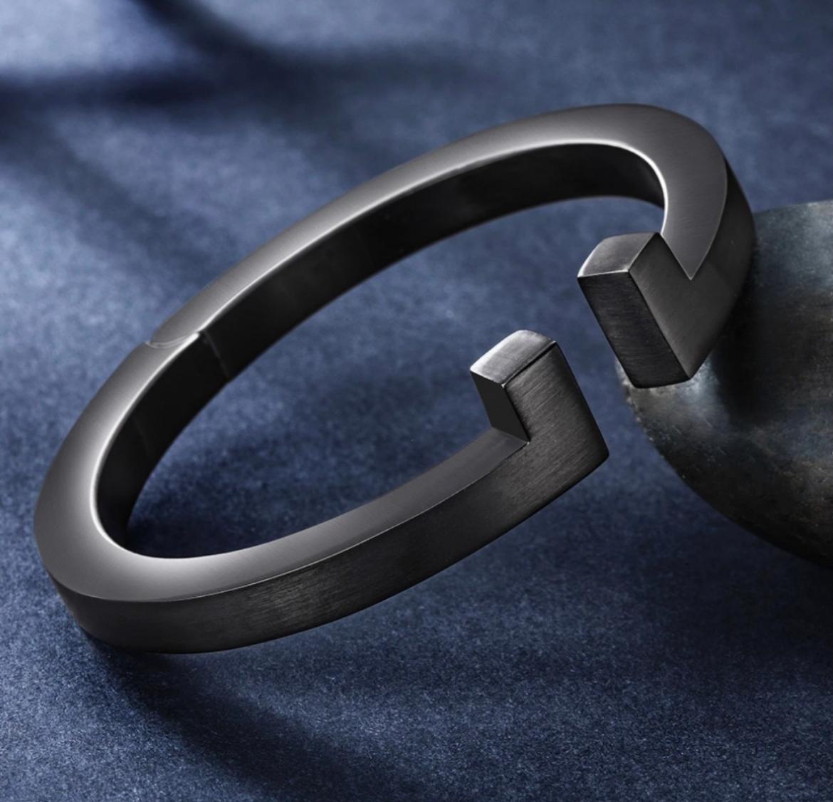 Stainless steel black  bracelet for men