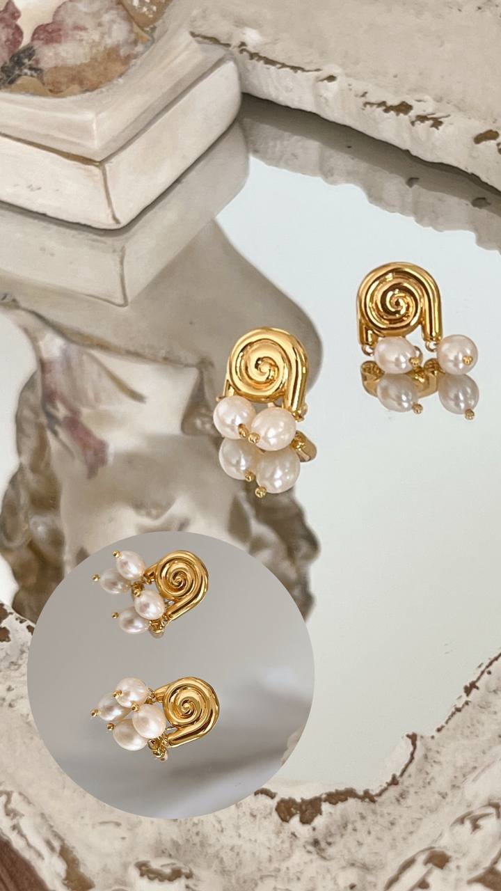 Stainless Steel Snail earrings with pearls